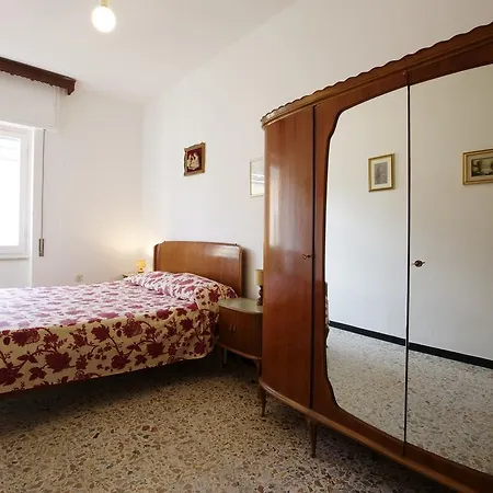 Apartman Elvira Levanto