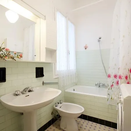 Apartment Elvira *